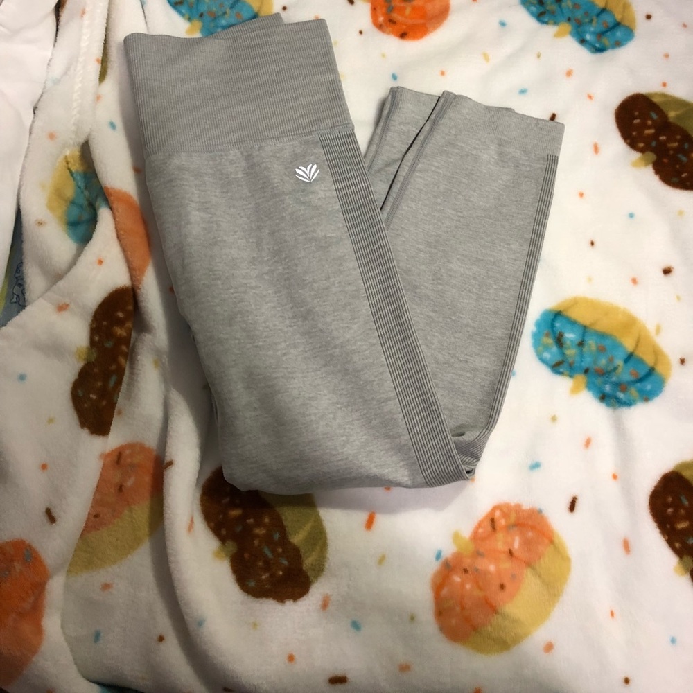 Forever 21 workout leggings